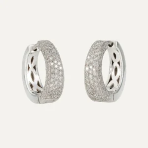 Alexandra Matias_Argolas em Ouro Branco com Diamantes em Pavé_Frente