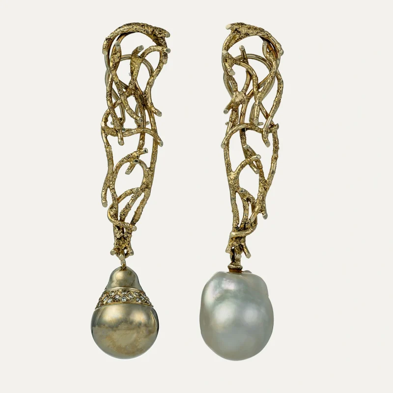 9002380-brincos-ouro-brilhantes-diamantes-perola-barroca-alexandra-matias-jewelry-P1